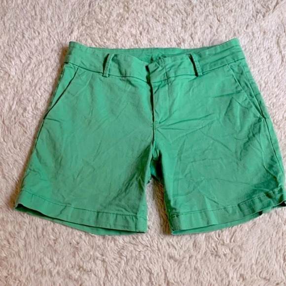Kut from the Kloth Green Women's Shorts - Picture 1 of 8